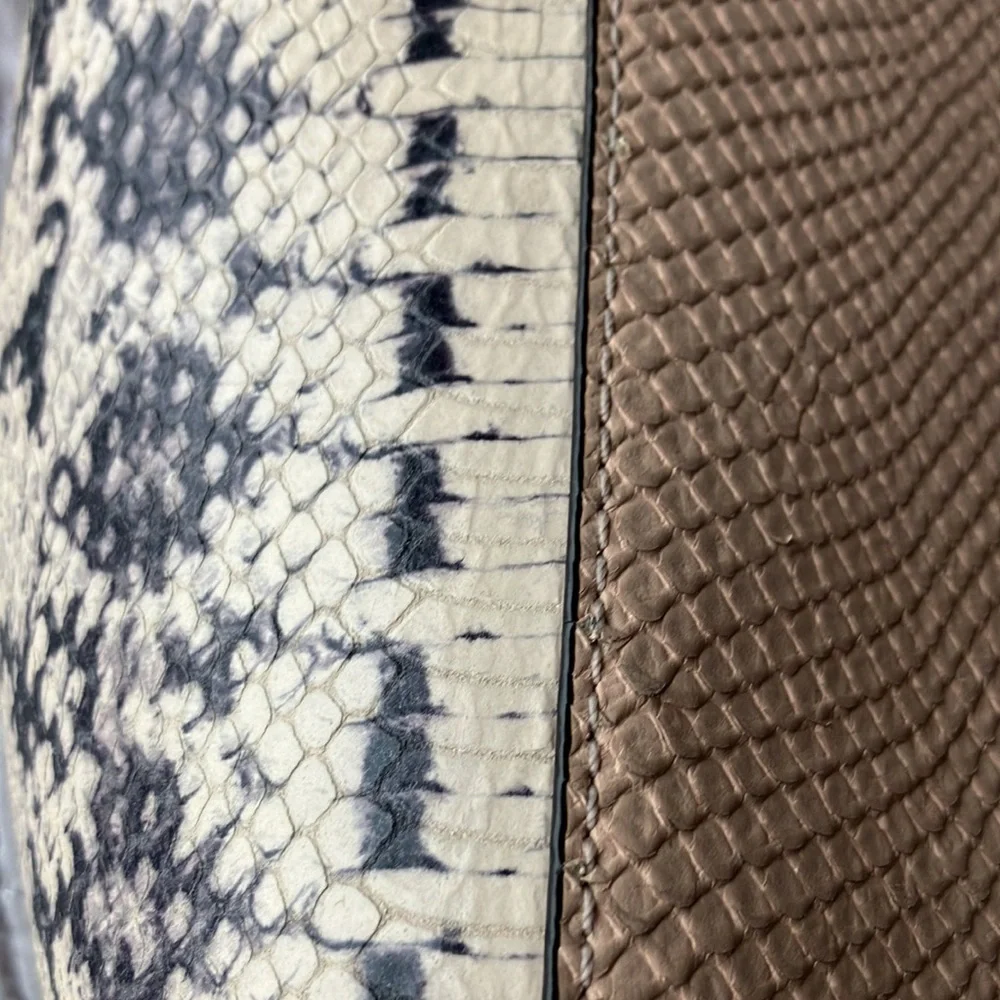 Coach tote - Picture 3 of 8